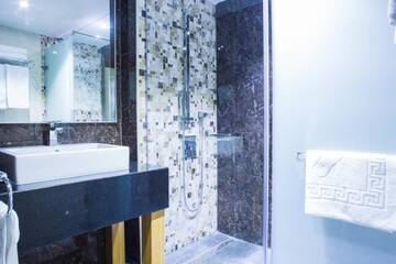 Двухместный номер Делюкс с 2 отдельными кроватями в Отеле Aidana Plaza Hotel